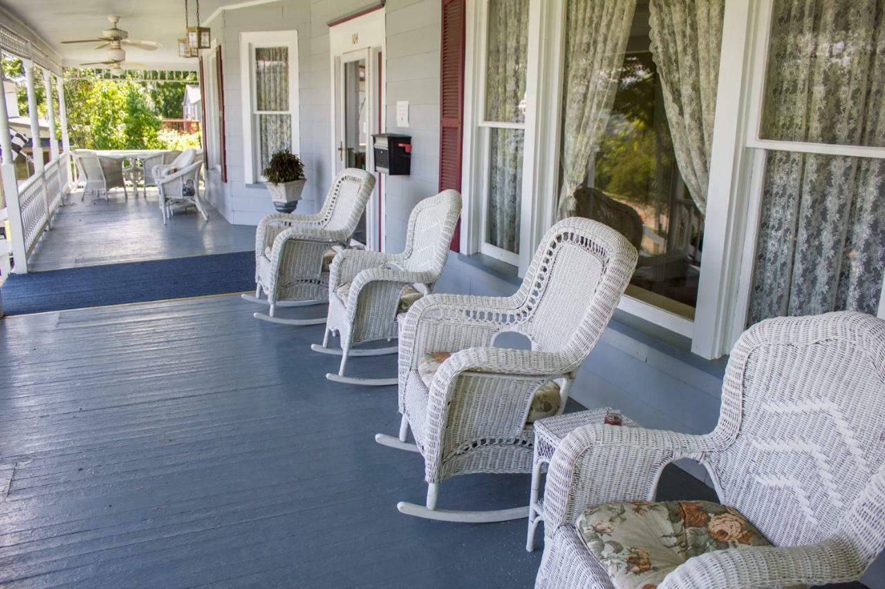 Hudson Manor Bed & Breakfast Watkins Glen Exterior photo